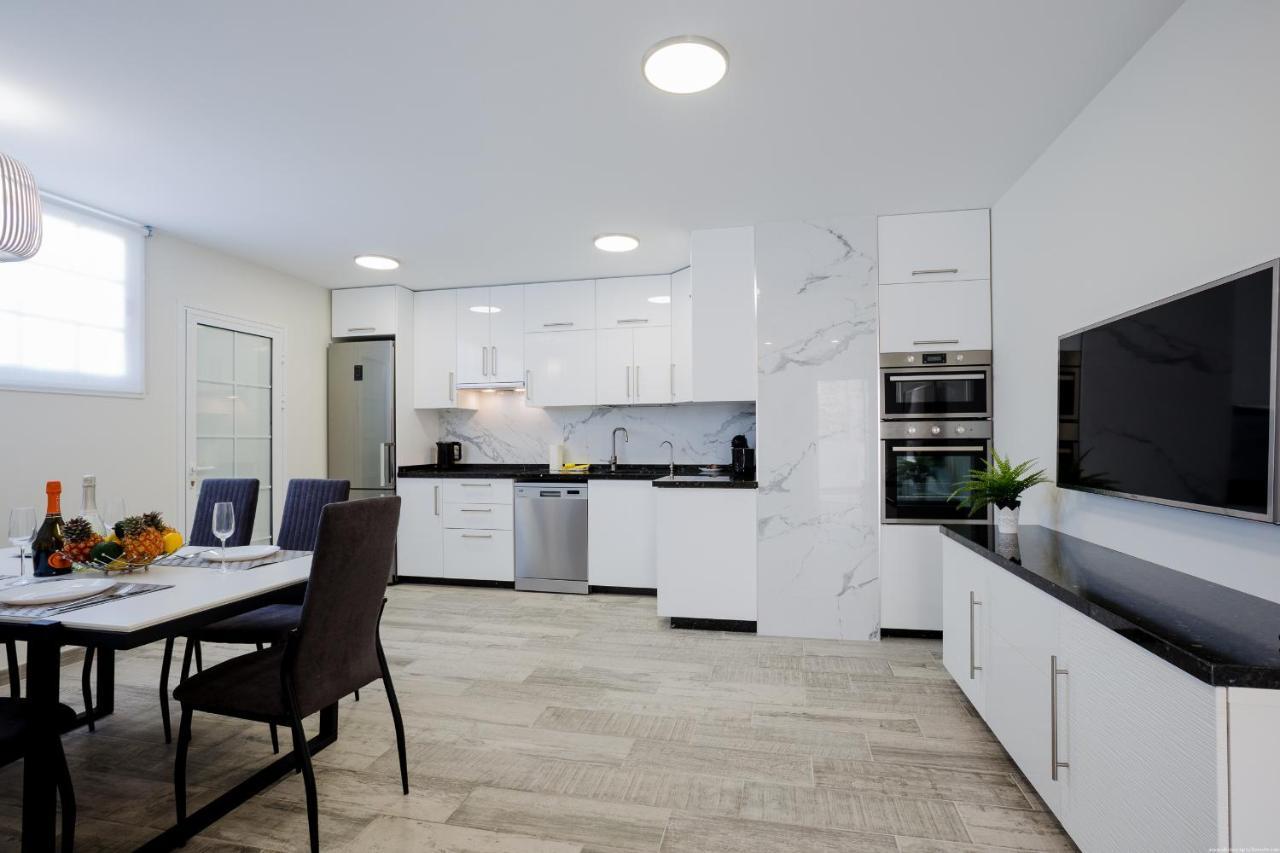 Palm Mar De Lux A25 Apartment Bagian luar foto